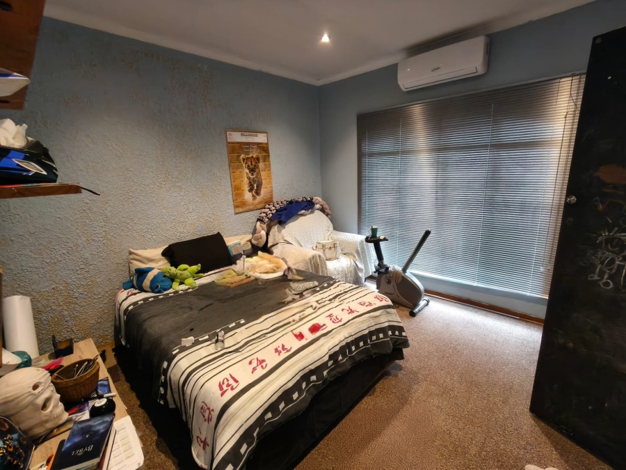 4 Bedroom Property for Sale in Safari Gardens North West
